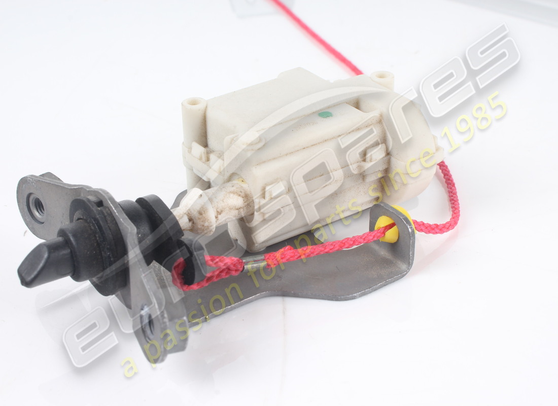 attuatore usato eurospares completo di cavo e tubo guida numero parte destro eap1490578 (2)