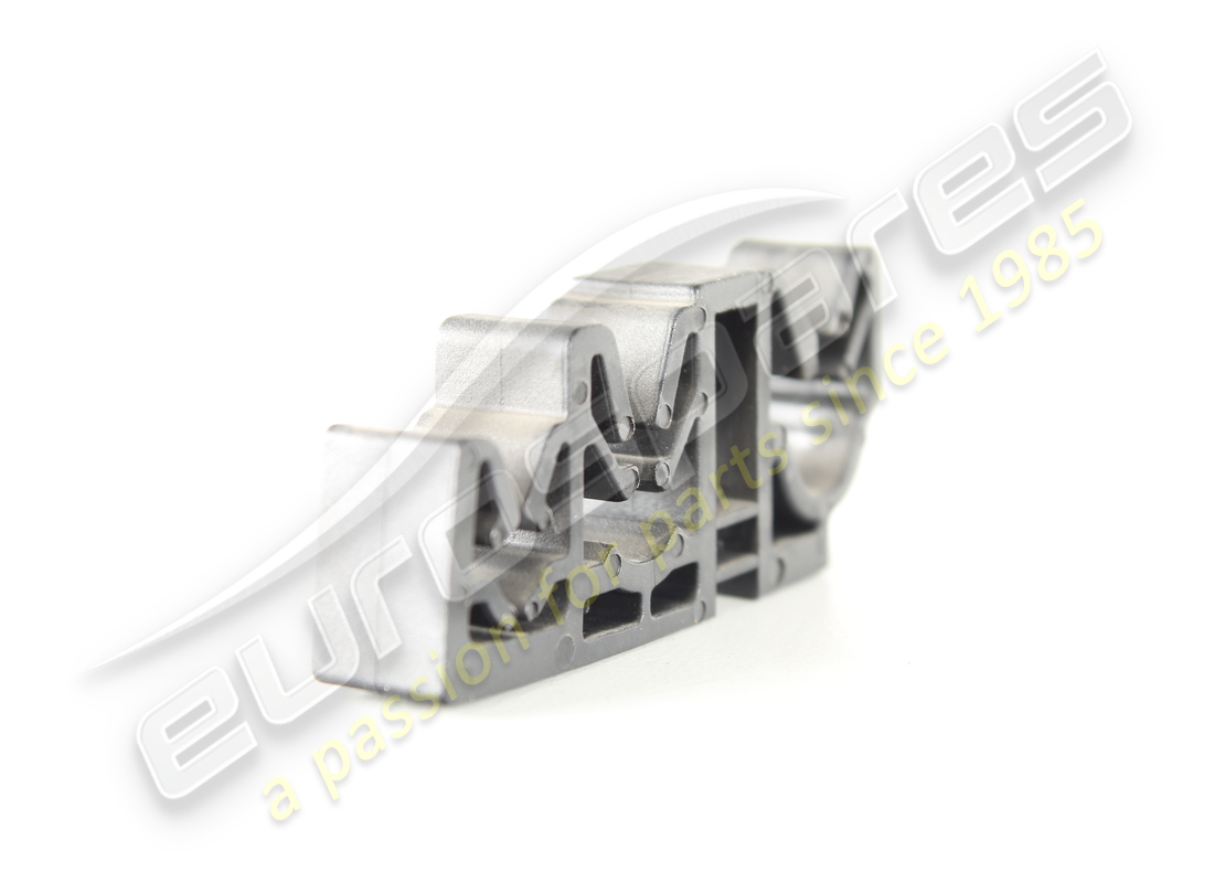 NUOVA CLIP MASERATI. NUMERO PARTE 675000055 (2) nuova clip maserati. numero parte 675000055 (2)