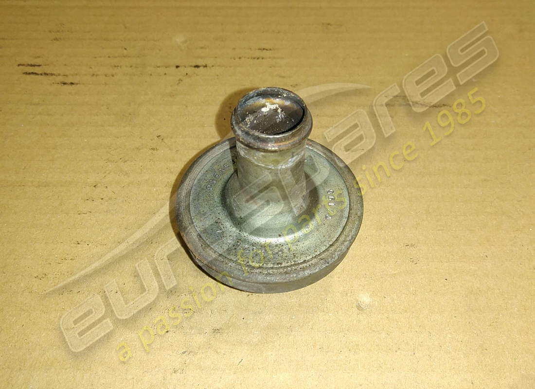 valvola di ritegno ferrari usata. numero parte 148494 (2)