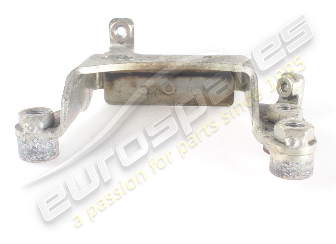 USATA FERRARI STAFFA LIMITATORE CORSA BOCCOLA DESTRA. NUMERO PARTE 280020 (4) usata ferrari staffa limitatore corsa boccola destra. numero parte 280020 (4)