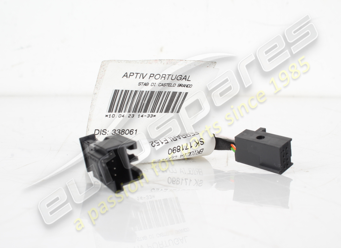 CABLAGGI PER CONTROLLO VELOCITÀ DI CROCIERA USATI Ferrari NUMERO PARTE 338061 (1)