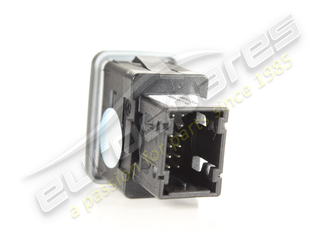 presa usb ferrari usata. numero parte 317086 (2)