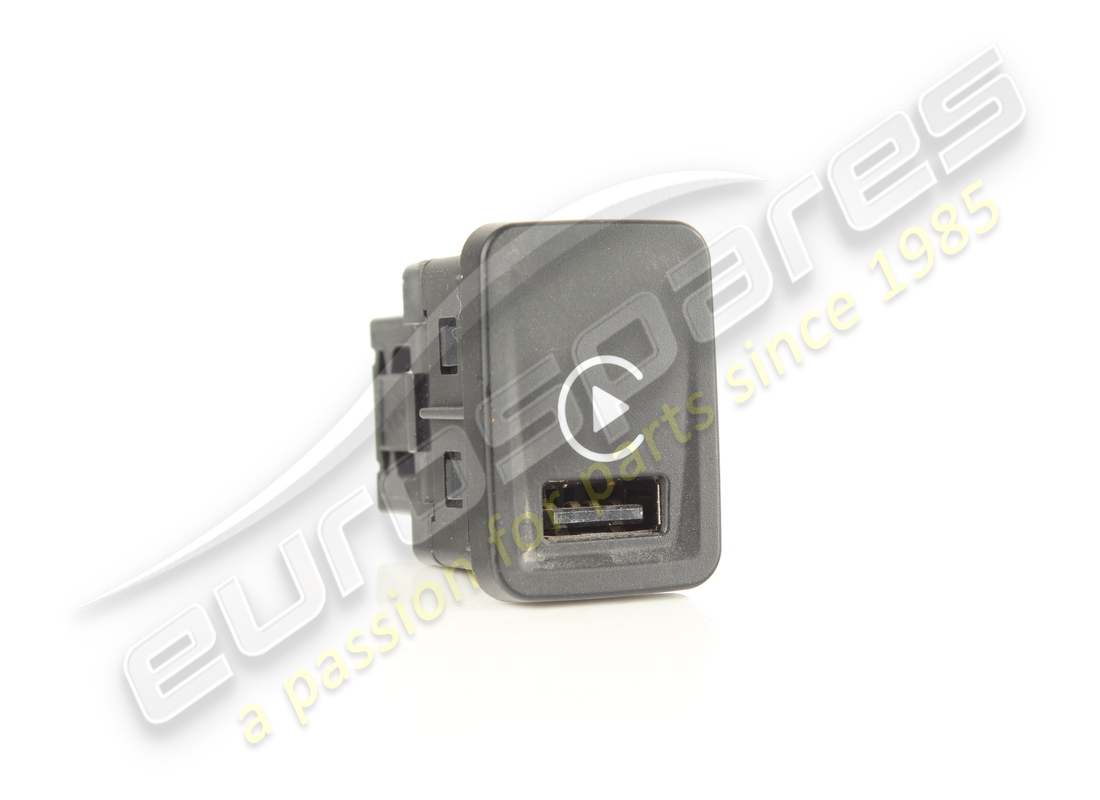 PRESA USB Ferrari USATA . NUMERO PARTE 317086 (1)