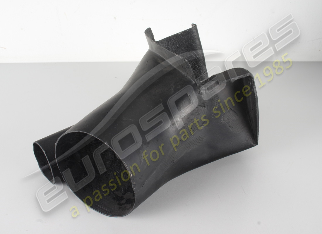 nuovo ferrari convogliatore aria freno destro. codice articolo 124191 (1)