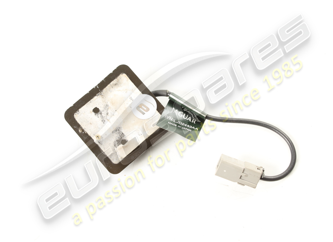 antenna gps aston martin usata. numero parte ag4318c840aa (2)