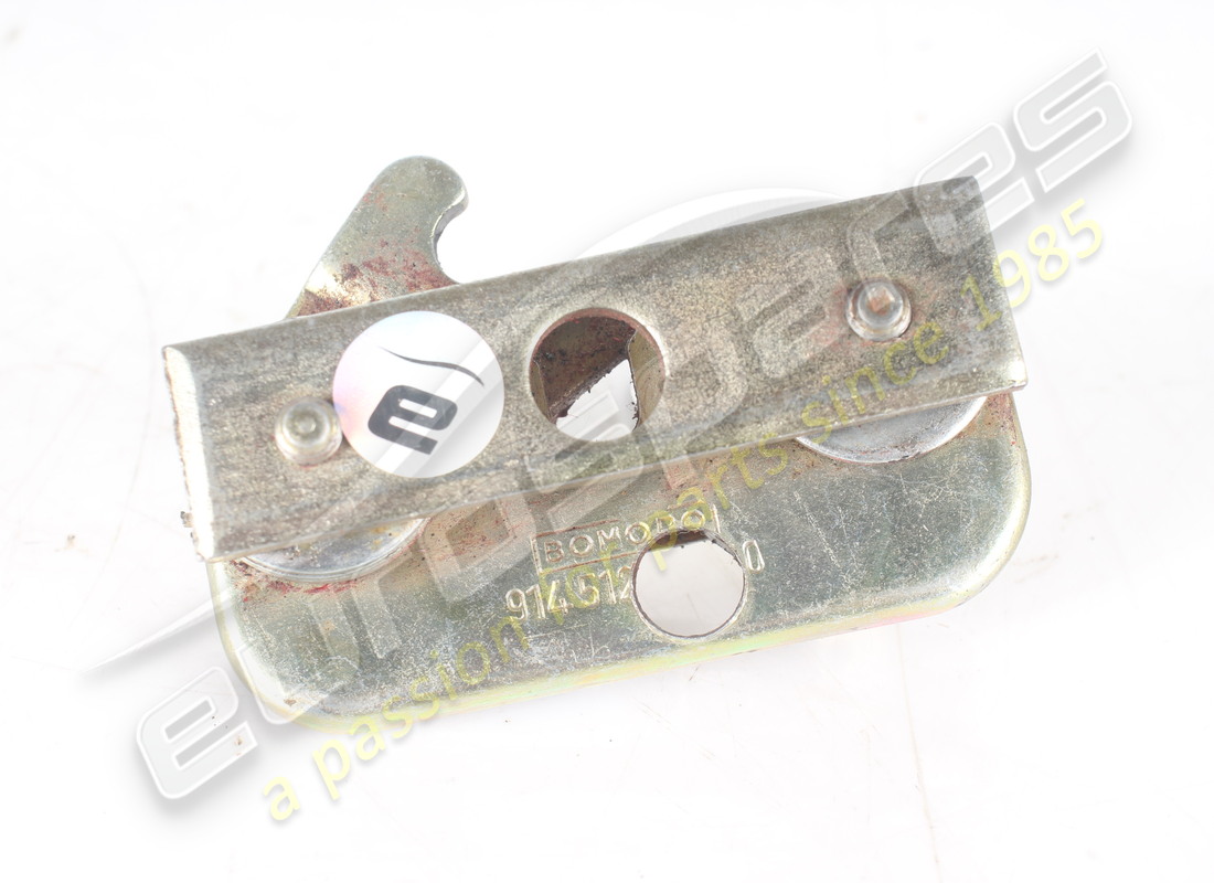 SERRATURA DEL COFANO Ferrari USATA. NUMERO PARTE 60277407 (1)