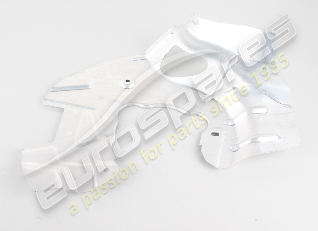 nuovo maserati copertura disco freno anteriore destro. codice articolo 675001739 (2)