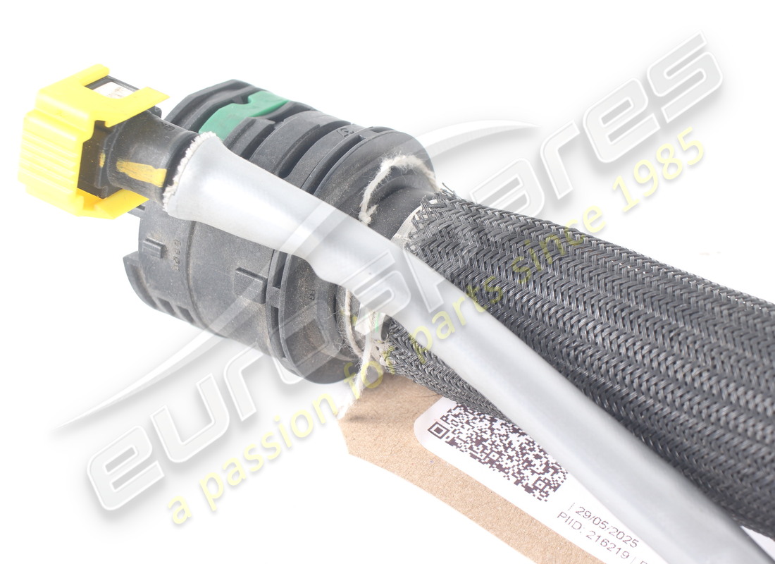 gruppo tubo di riempimento carburante ferrari usato. numero parte 278323 (2)