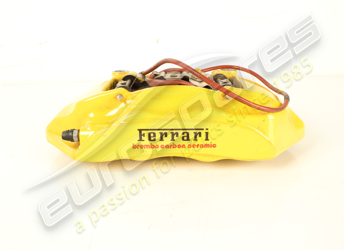 PINZA POSTERIORE DESTRA Ferrari USATA CON PASTIGLIE. NUMERO PARTE 829924 (1)