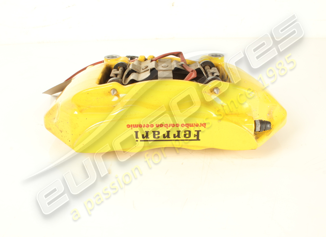 PINZA POSTERIORE SX USATA Ferrari CON PASTIGLIE. NUMERO PARTE 829886 (1)