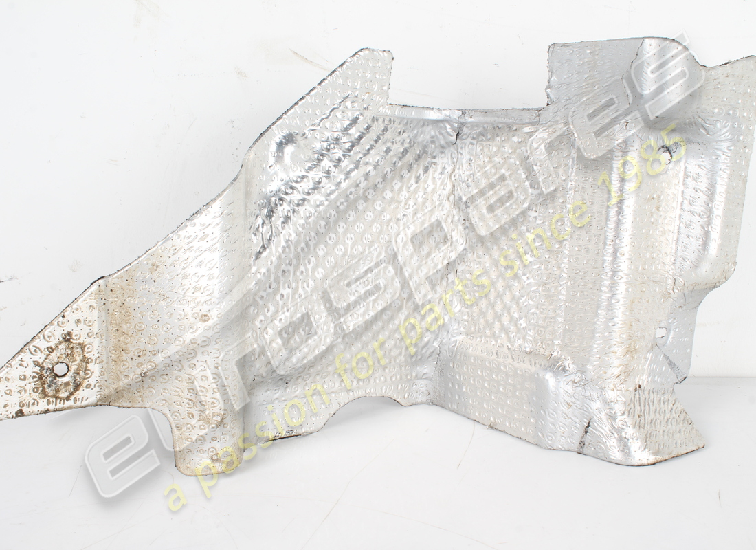 SCUDO TERMICO MARMITTA SX USATO Ferrari. NUMERO PARTE 870468 (1)