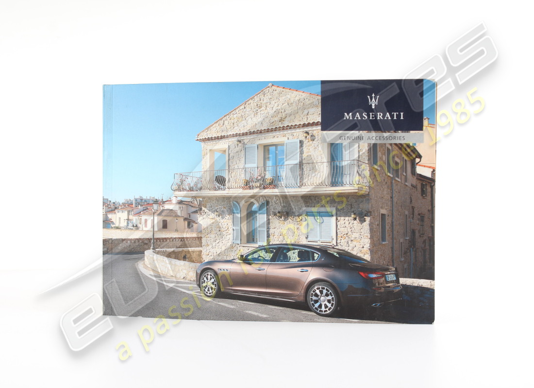 nuova brochure accessori maserati m156 it. numero parte 940000351 (1)