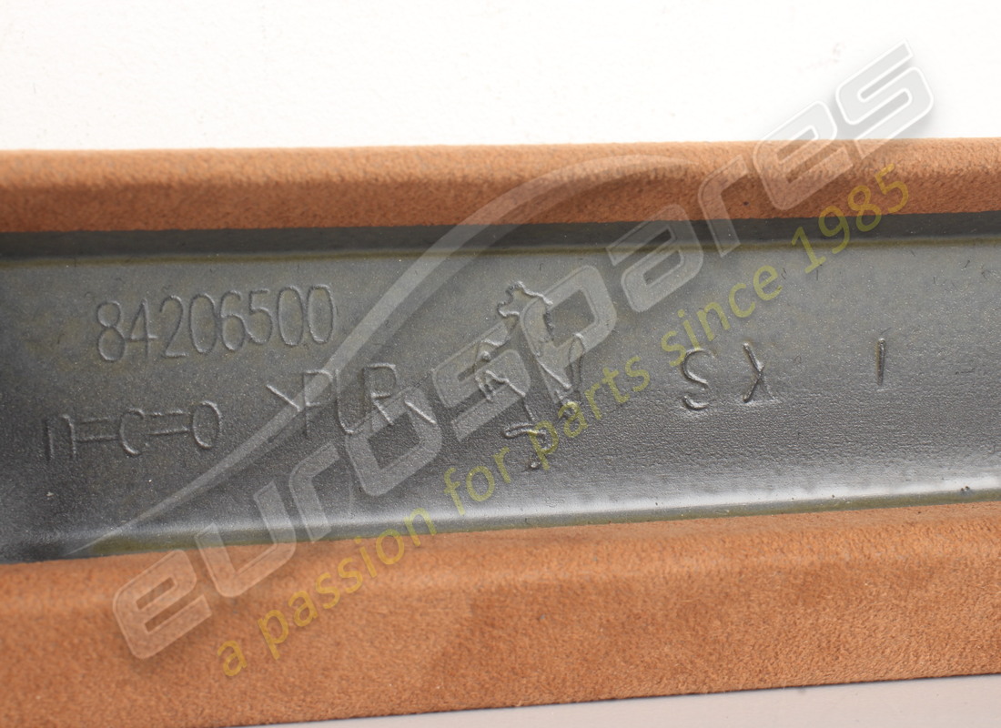nuovo ferrari rifinitura portellone posteriore laterale sx. numero parte 85505329 (7)