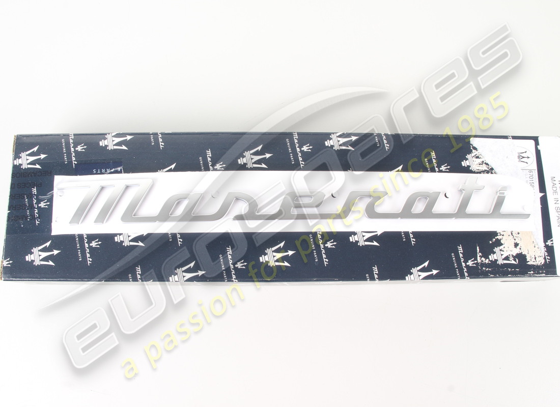 nuovo logo maserati maserati sul coperchio del bagagliaio. numero parte 670158141 (2)