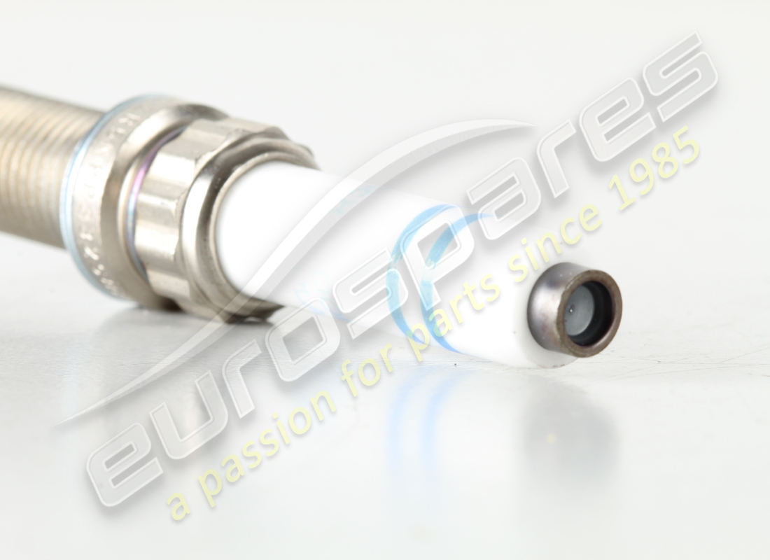 NUOVA CANDELA BOSCH. NUMERO PARTE 0PB905612 (3) nuova candela bosch. numero parte 0pb905612 (3)