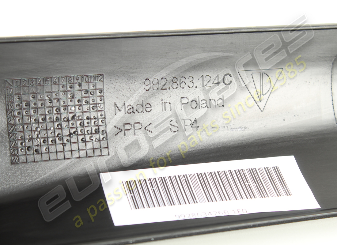 NUOVO PORSCHE RIFINITURA SIDE MEMBER NERO. NUMERO PARTE 992863426B1E0 (3) nuovo porsche rifinitura side member nero. numero parte 992863426b1e0 (3)