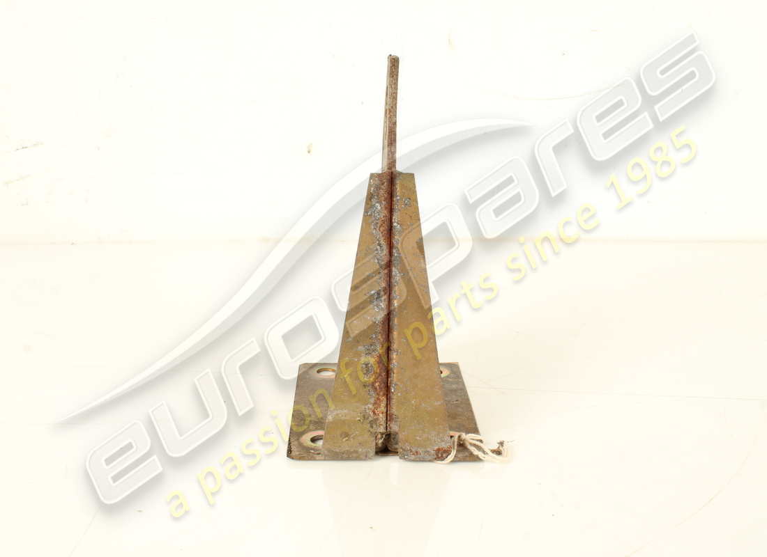 supporto paraurti destro usato ferrari. numero parte 65033000 (2)