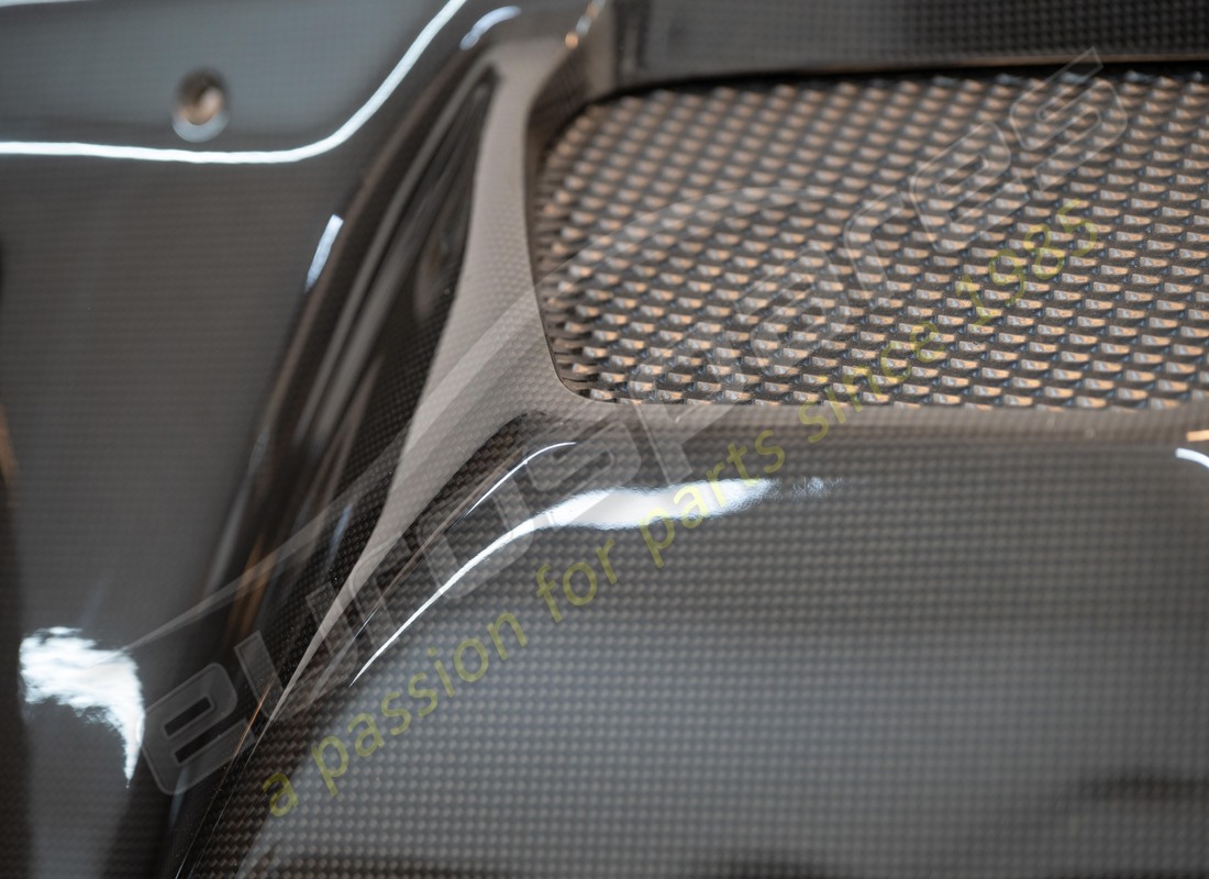nuovo (altro) ferrari diffusore posteriore. numero parte 81509400 (2)