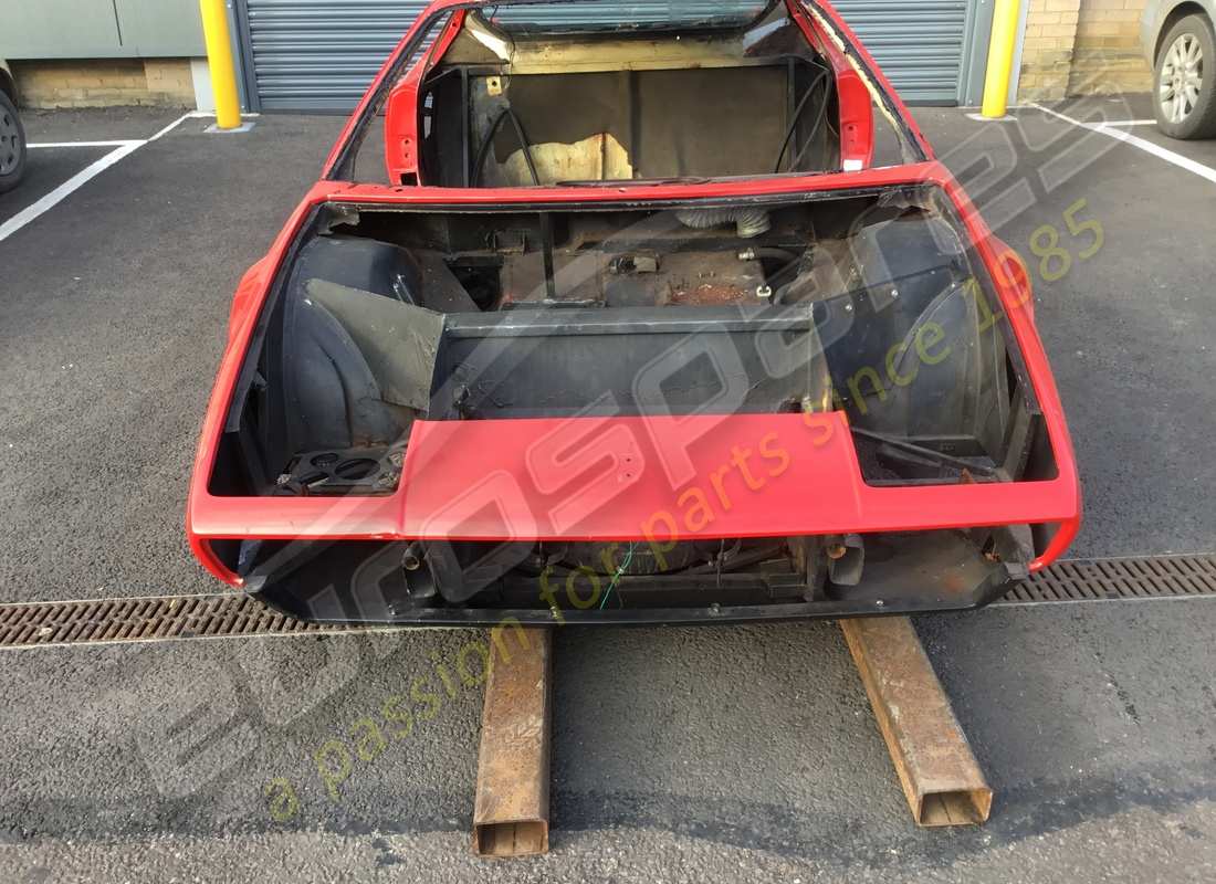 carrozzeria e telaio dino (1979) rhd eurospares ferrari 308 gt4 usati. numero parte eap1390100 (2)