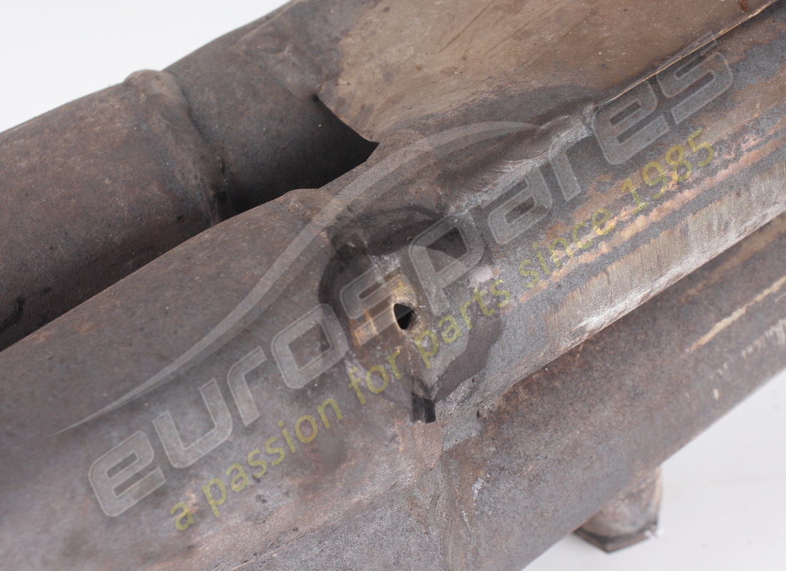 FERRARI COLLETTORE DI SCARICO ANTERIORE USATO. NUMERO PARTE 118155 (8) ferrari collettore di scarico anteriore usato. numero parte 118155 (8)