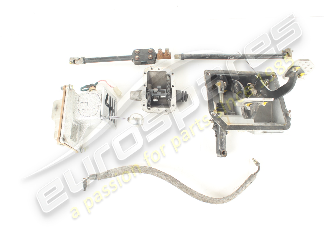 KIT DI CONVERSIONE MANUALE Ferrari RHD 575 USATO. NUMERO PARTE EAP1563042 (1)