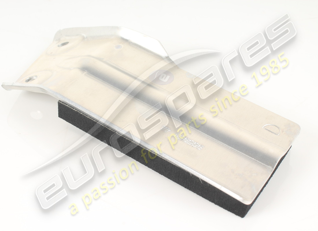 USATO FERRARI RITENUTA LAT ANT DX SERB C C. NUMERO PARTE 965951 (2) usato ferrari ritenuta lat ant dx serb c c. numero parte 965951 (2)