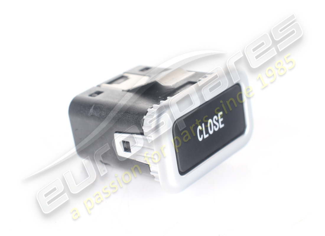 PULSANTE CHIUSURA PORTELLONE USATO Ferrari . NUMERO PARTE 319572 (1)