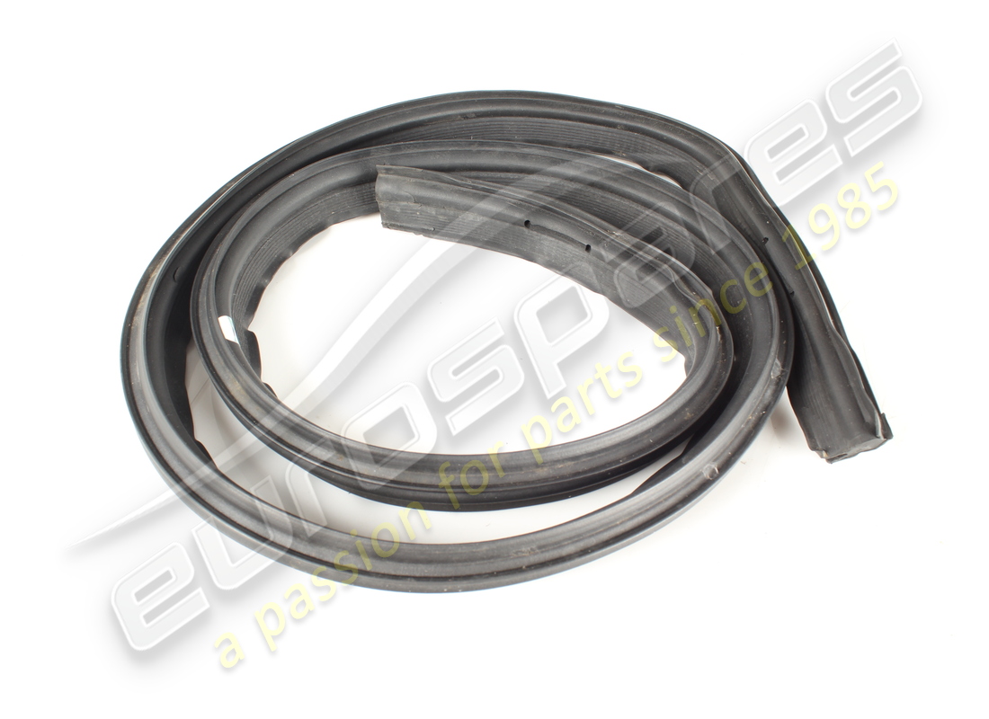 USED FERRARI RUBBER GASKET . PART NUMBER 64718700 (1)