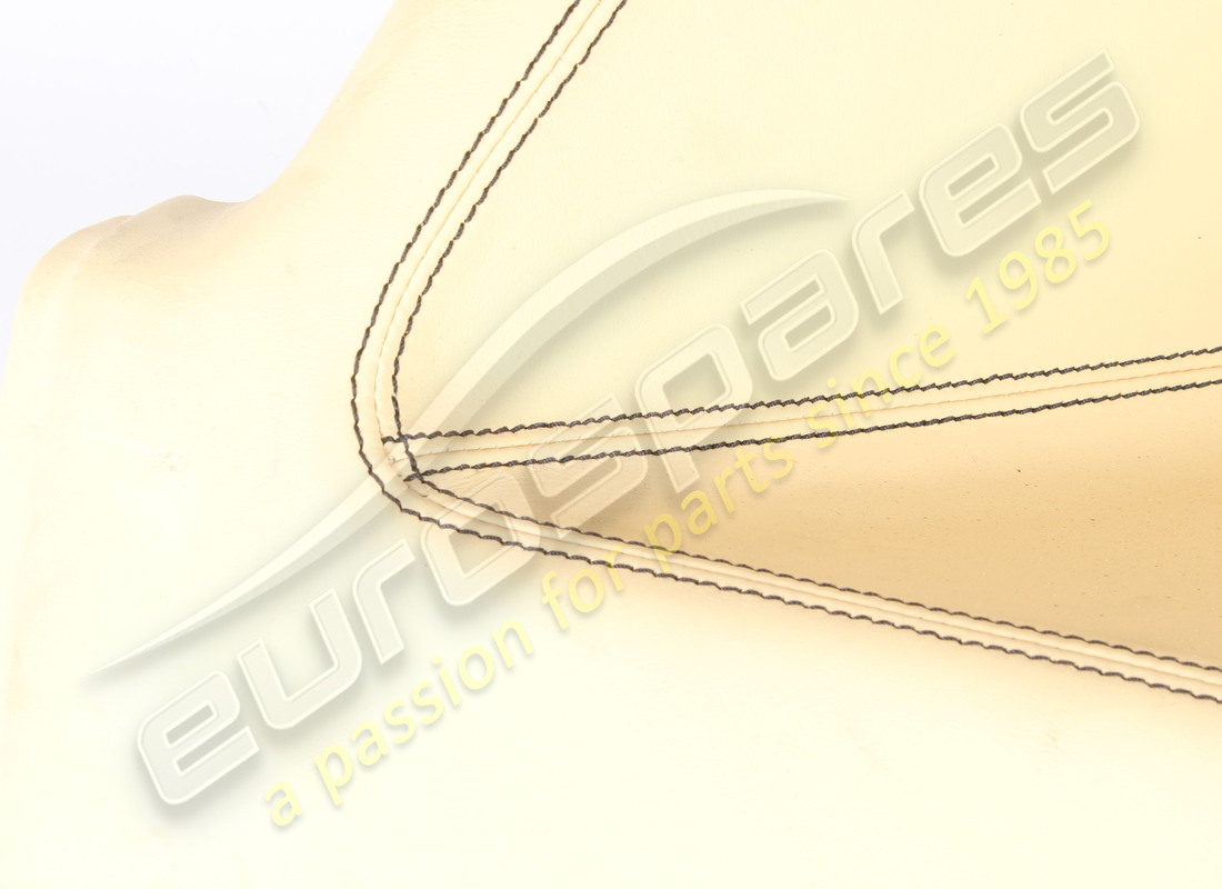 usato ferrari crema trim sx 3997. numero parte 63581004 (2)
