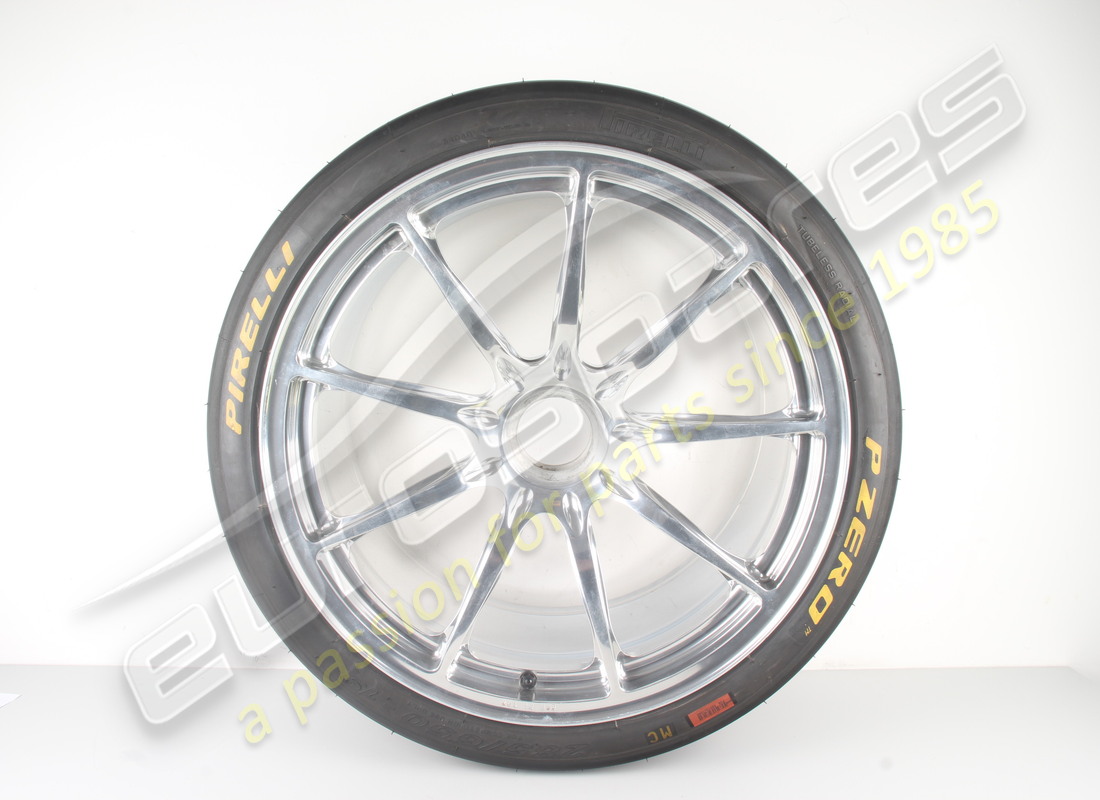 nuovo set di ruote gtr mclaren senna/p1. numero parte eap1558707 (2)