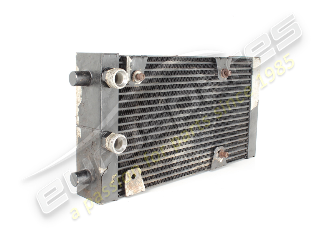 radiatore olio ferrari usato. numero parte 266825 (2)