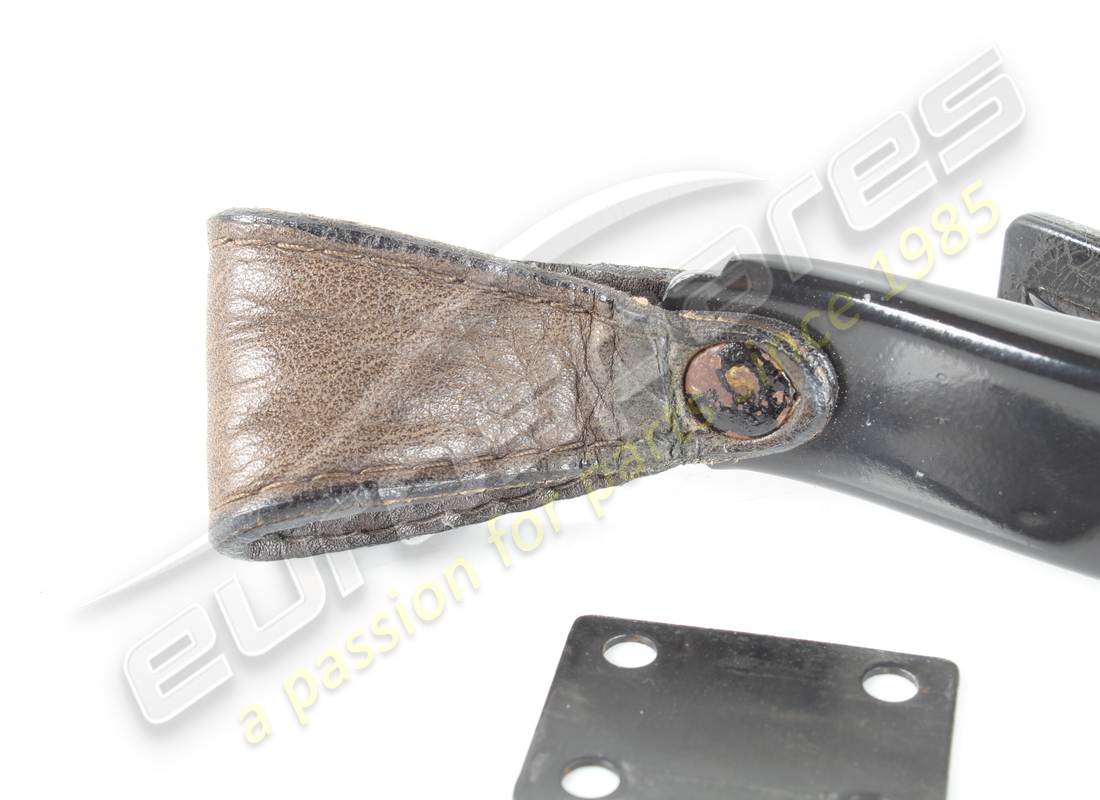 MANIGLIA DEL TETTO GTS USATA FERRARI. NUMERO PARTE 60421500 (2) maniglia del tetto gts usata ferrari. numero parte 60421500 (2)