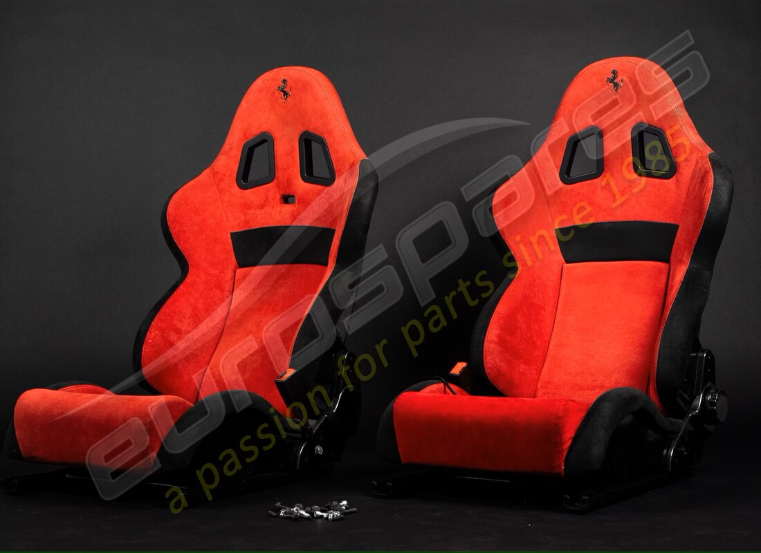 COPPIA DI SEDILI CS USATI Ferrari DI 360. NUMERO PARTE EAP1553128 (1)