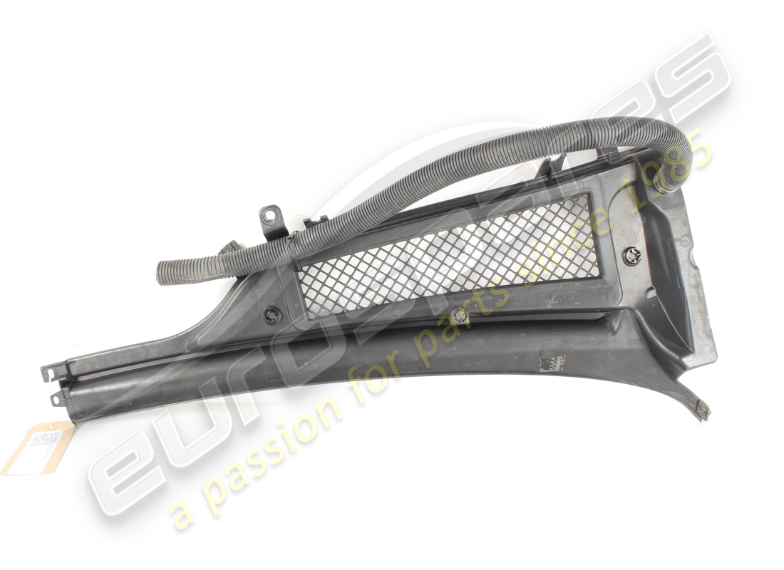 vassoio sottoparabrezza sx usato ferrari completo rhd numero parte 83943400 (2)