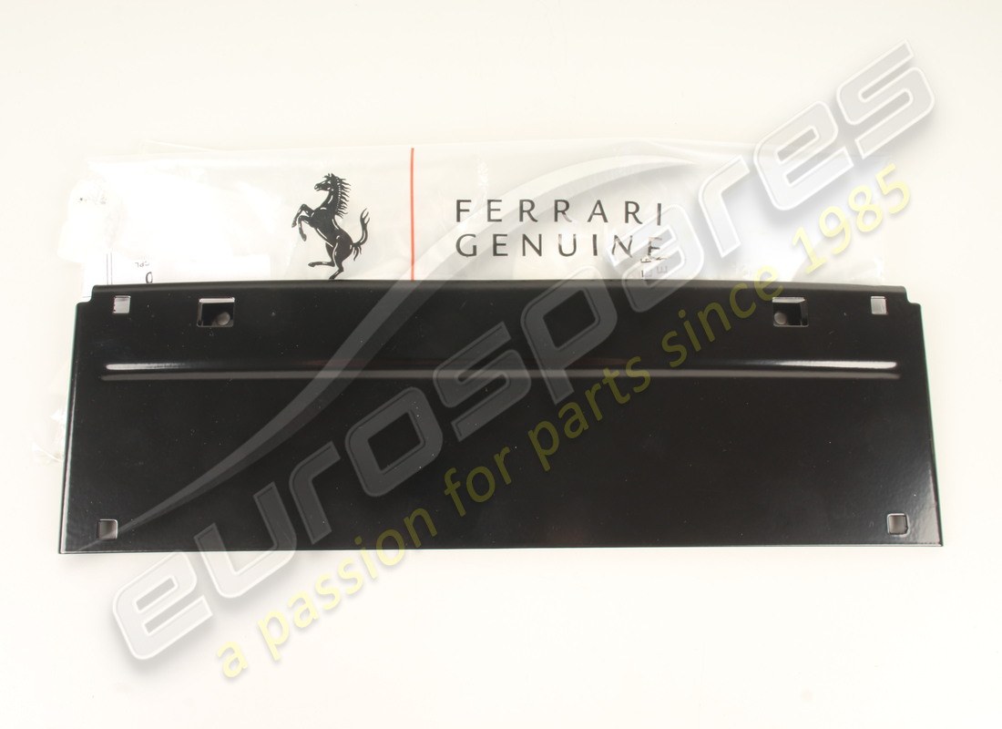 nuovo ferrari porta targa anteriore (montaggio). codice articolo 86084500 (1)