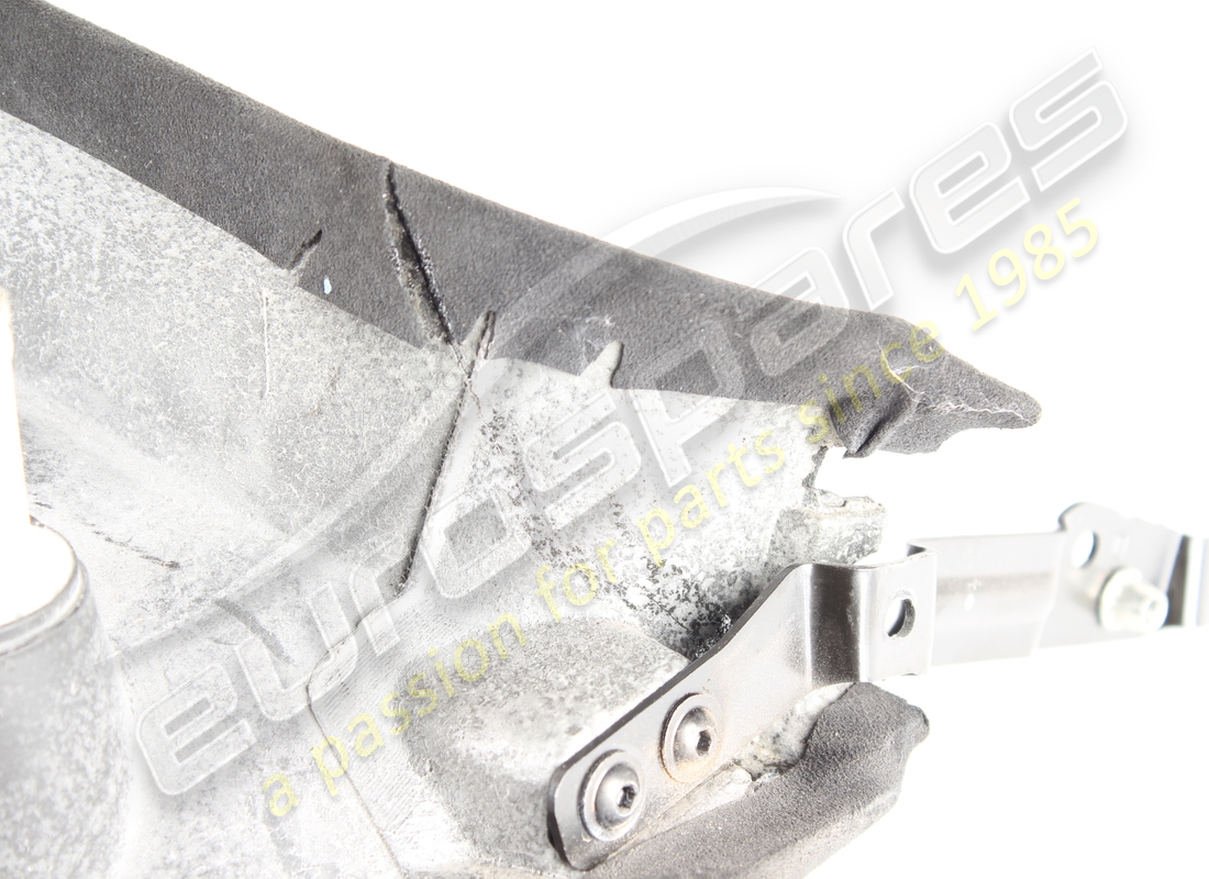 rivestimento portellone inferiore ferrari usato. numero parte 83671600 (4)