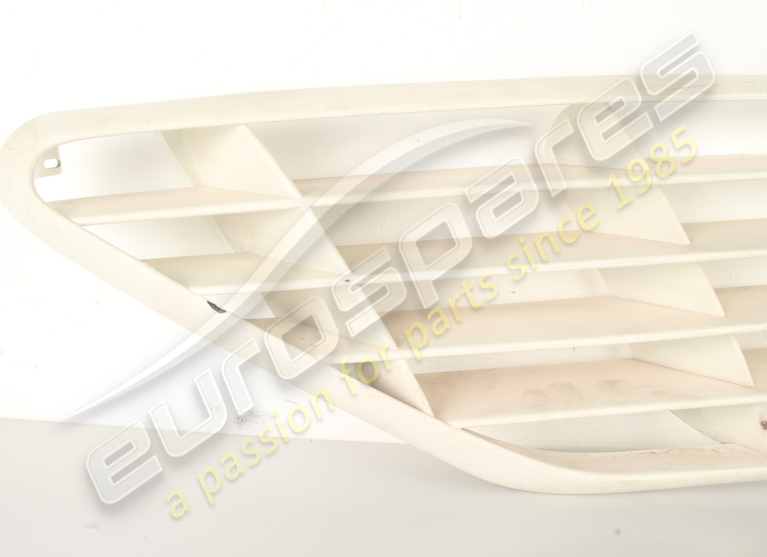 nuova ferrari griglia di aspirazione lato destro (plastica). numero parte 60671200 (3)
