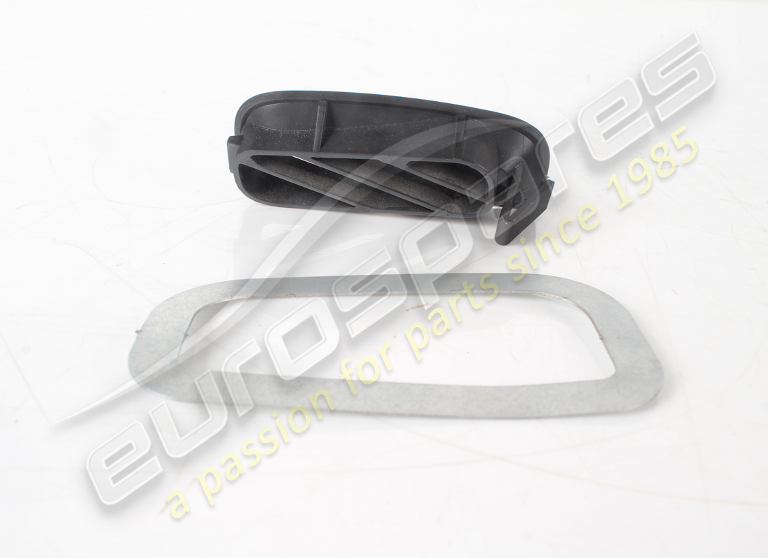 piastra dx usata ferrari. numero parte 67919000 (2)
