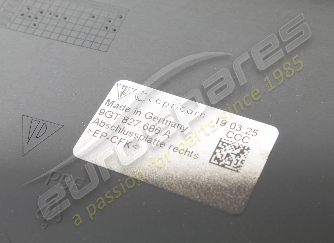 NUOVO PORSCHE COPERTURA NERO OPACO. NUMERO PARTE 9GT827686AOK1 (3) nuovo porsche copertura nero opaco. numero parte 9gt827686aok1 (3)