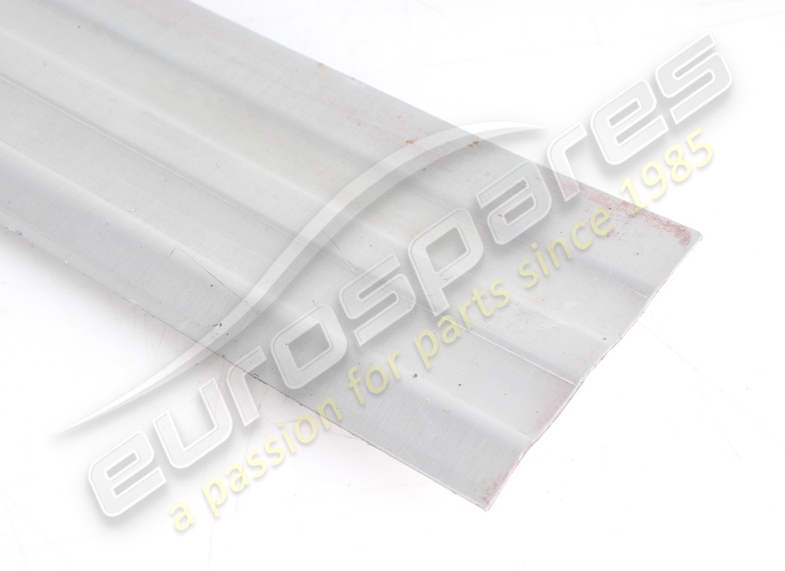 STRISCIA BATTIPORTA USATA FERRARI. NUMERO PARTE 60116704 (2) striscia battiporta usata ferrari. numero parte 60116704 (2)