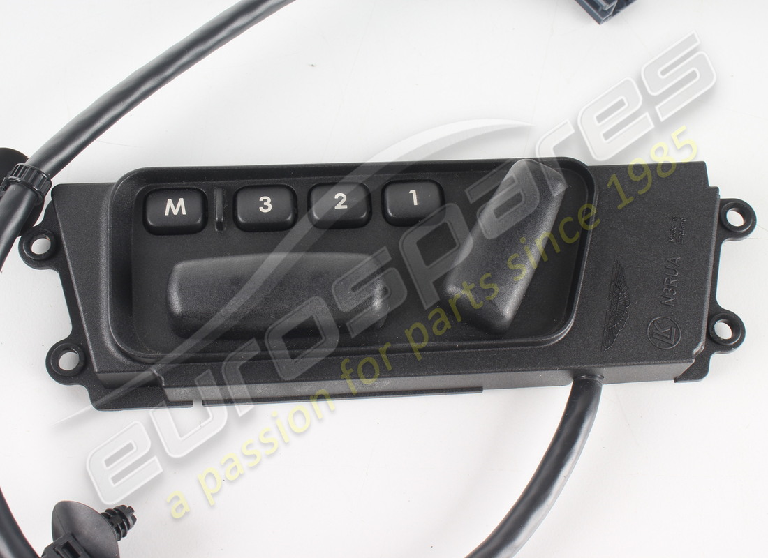usato aston martin sedile sinistro regolazione sw mem. numero parte 7g4314b709ac (2)