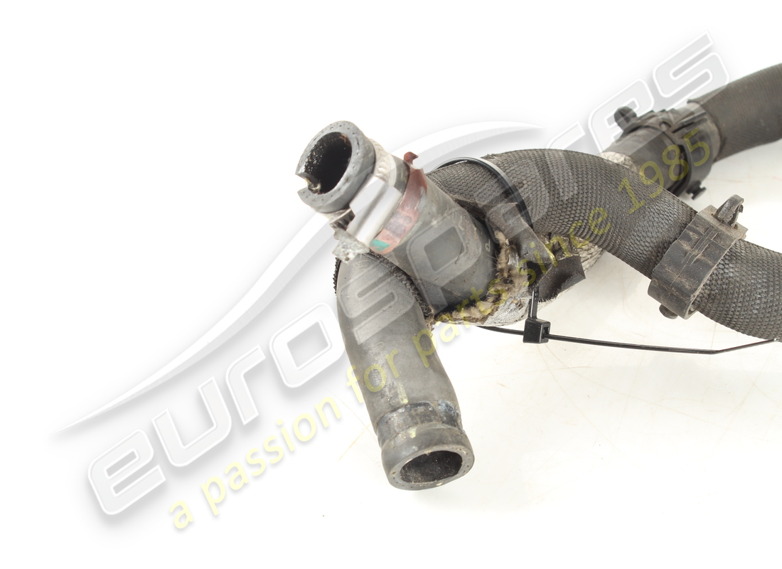 TUBO FERRARI USATO DAL SERBATOIO ALLA POMPA. NUMERO PARTE 266608 (2) tubo ferrari usato dal serbatoio alla pompa. numero parte 266608 (2)