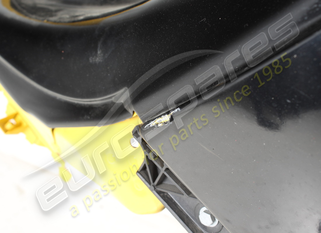 usato ferrari fianco sx. numero parte 88331900 (3)