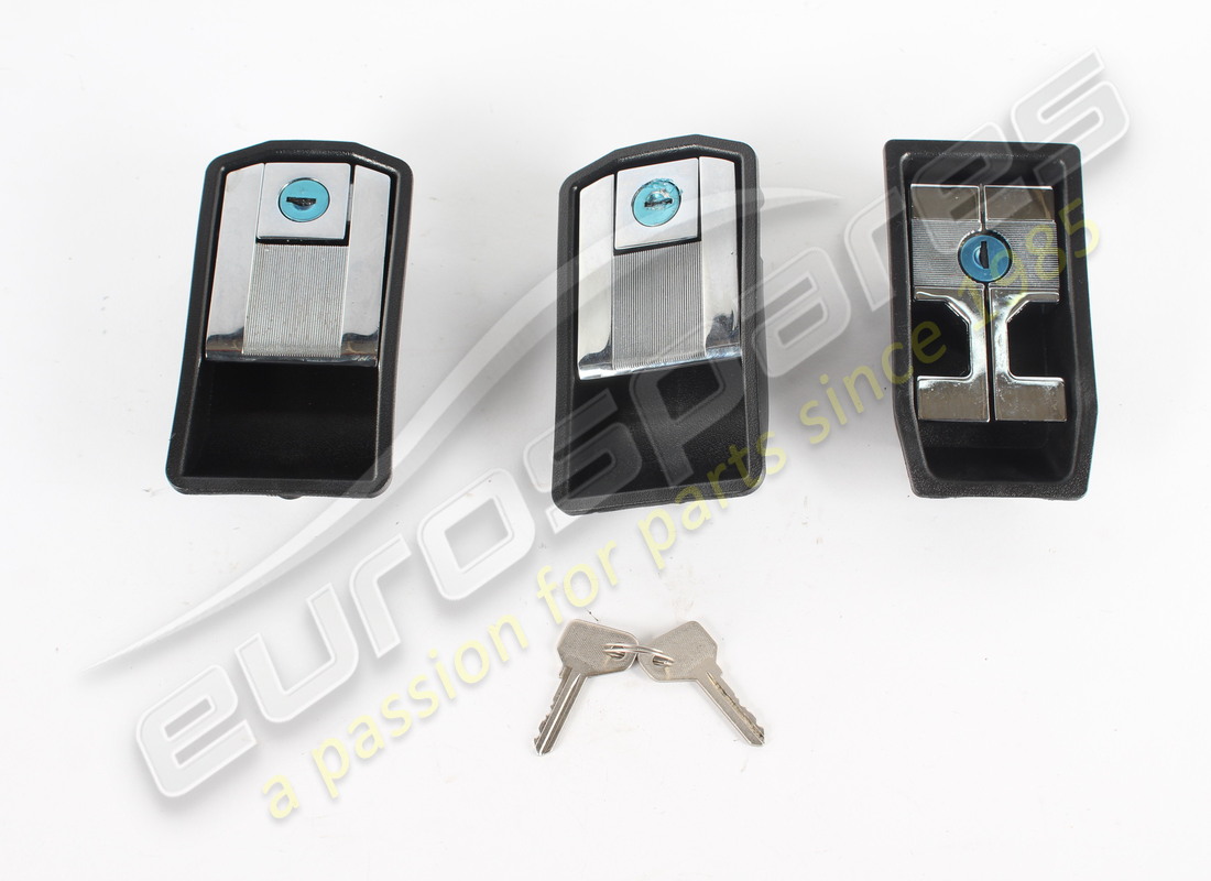 NUOVI Eurospares SET DI CHIUSURE (NERO) . NUMERO PARTE 40354003A (1) NUOVI Eurospares SET DI CHIUSURE (NERO) . NUMERO PARTE 40354003A (1)