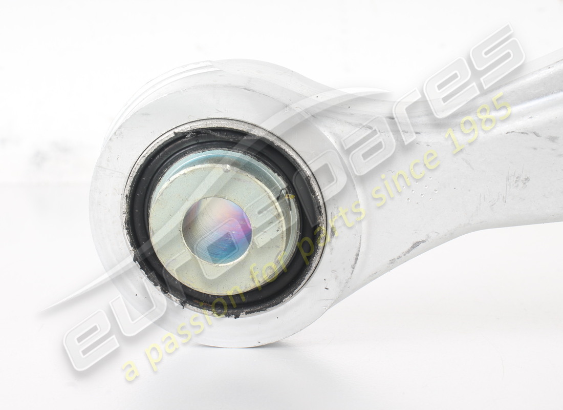 nuovo maserati braccio superiore posteriore (bilanciere). numero parte 670308370 (2)