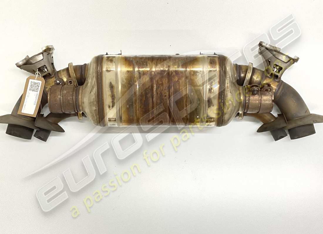 SILENZIATORE Porsche USATO. NUMERO PARTE 992251055 (1)