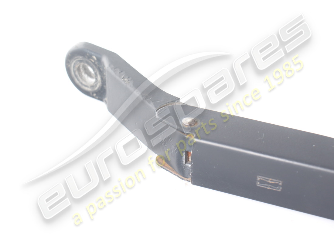 braccio tergicristallo lato passeggero usato maserati. numero parte 383310204 (4)