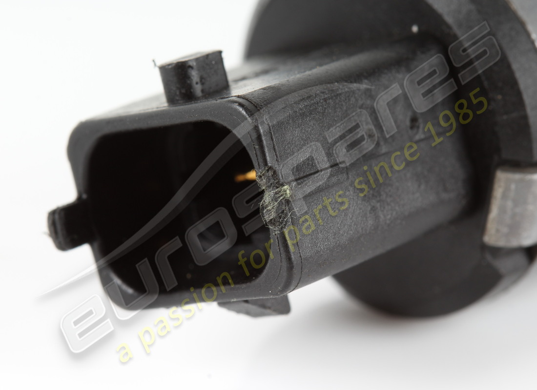 usata ferrari valvola regolatore pressione olio. numero parte 296017 (3)