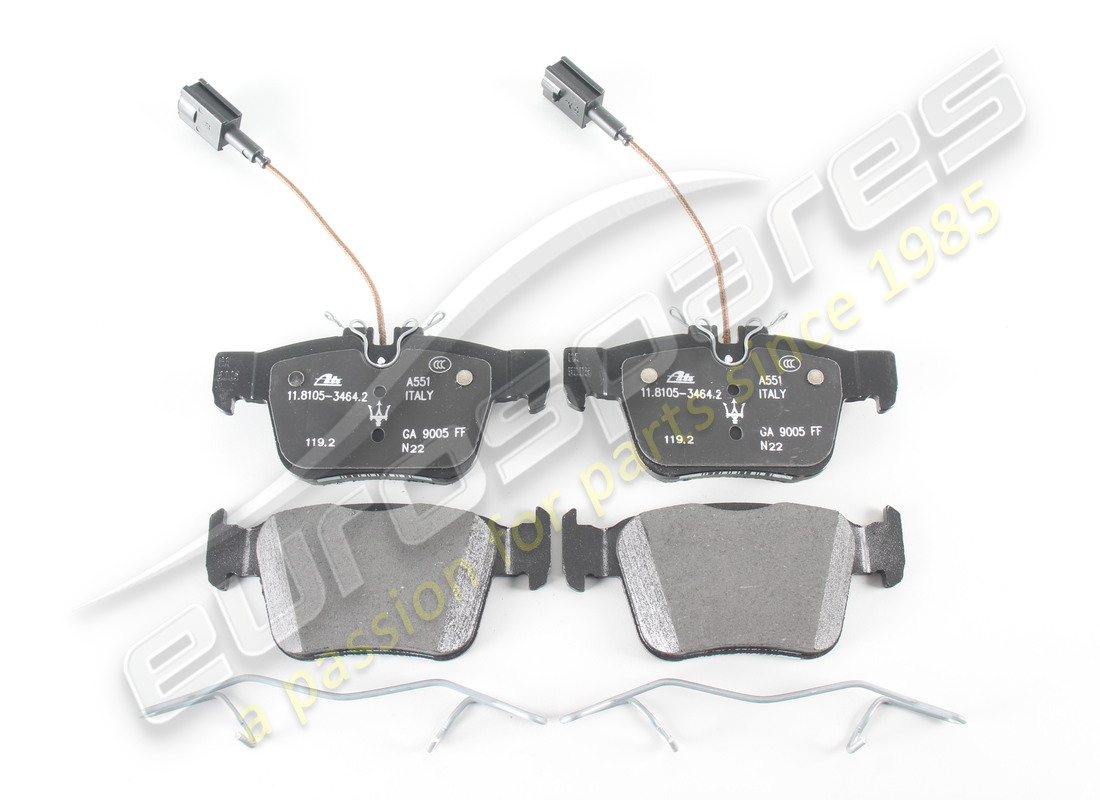 nuovo maserati set pastiglie posteriori. numero parte 673012304 (1)