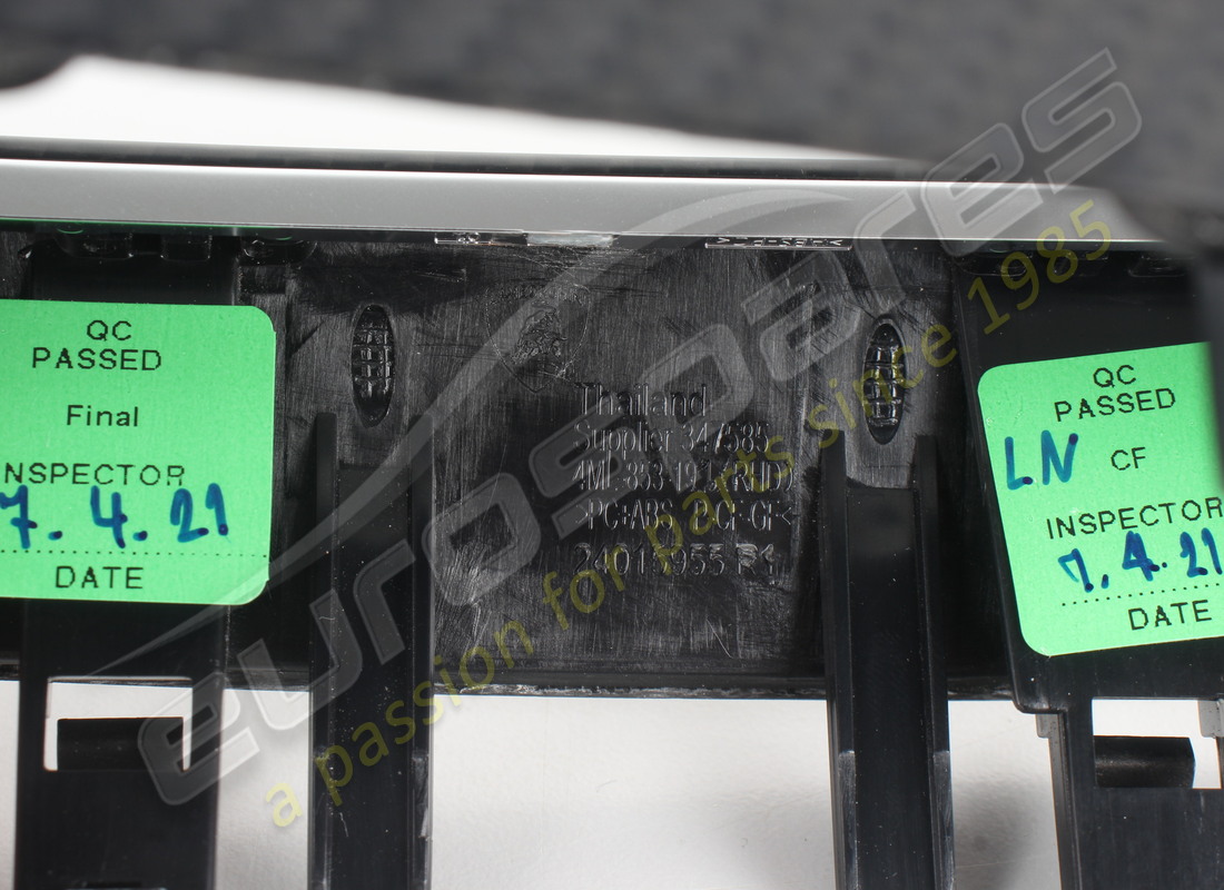 nuova lamborghinimascherina. numero parte 4ml853191e (6)